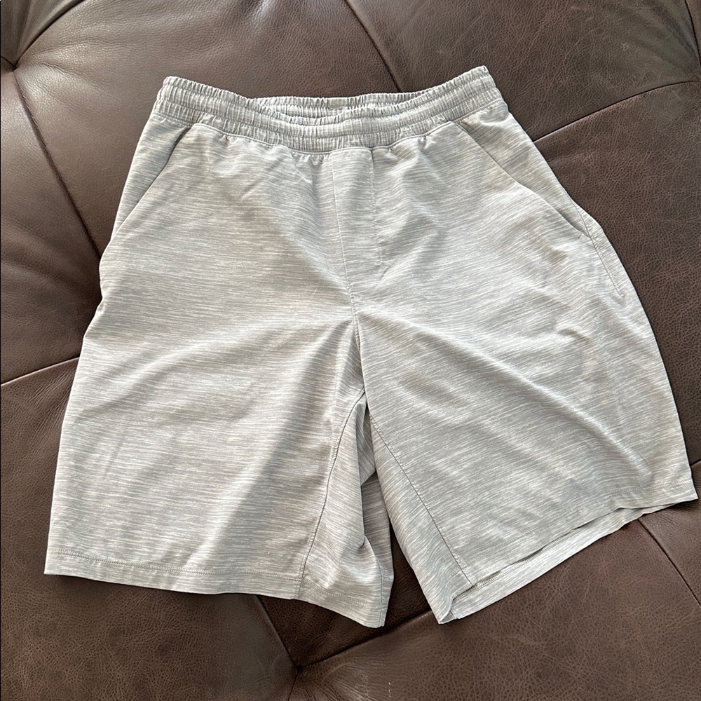 Lululemon shorts size M